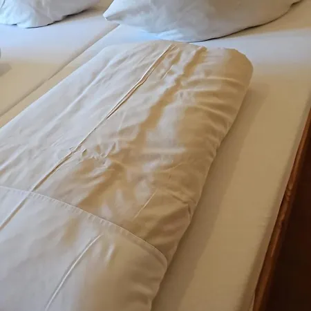 Zum Hirschen Szálloda Strittmatt